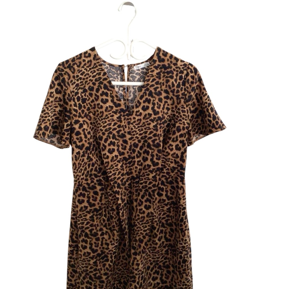 Dex Leopard Print Short Sleeve Dress